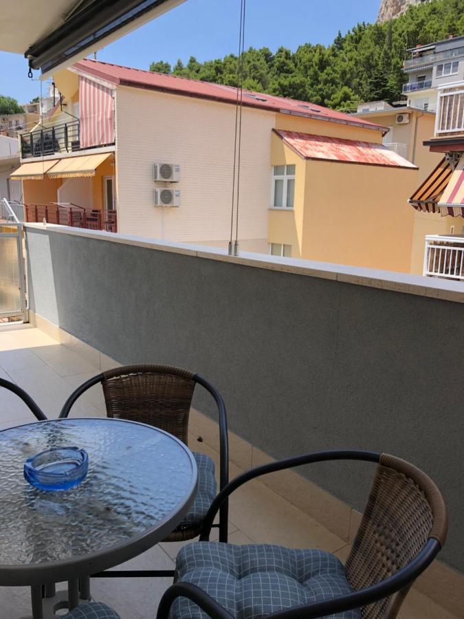 Omis - Private Ensuite Room With Balcony - Hotel Style Екстериор снимка